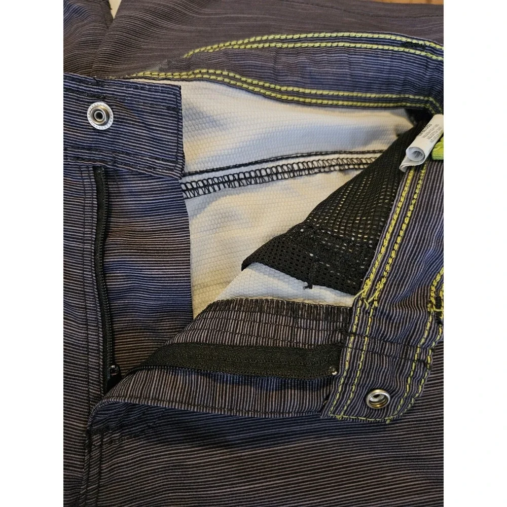 Lee  Swim Trunks Boys Size 18 Charcoal Striped Shorts Adjustable Waist (30x12.5)